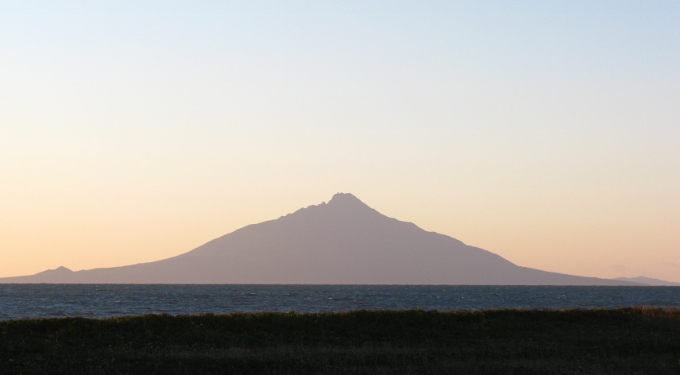 海岸線から見える利尻富士